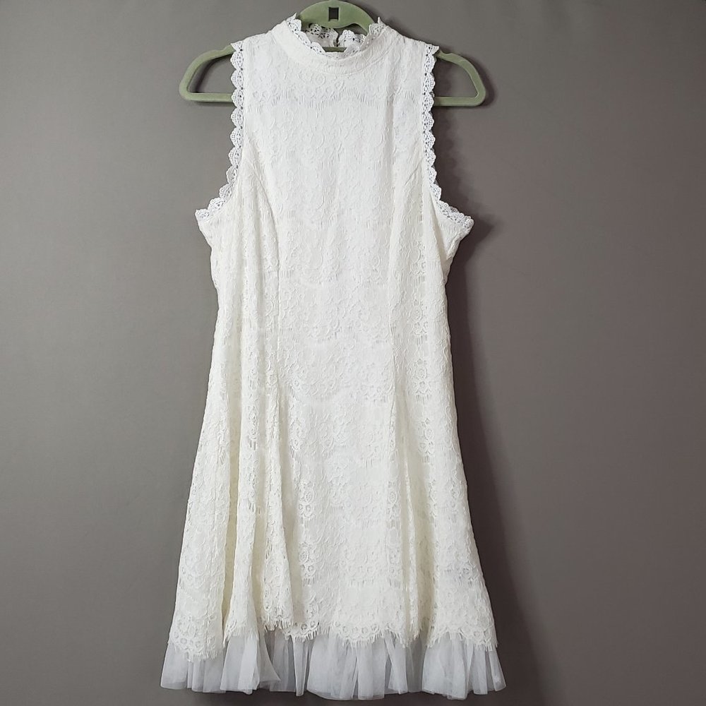 TRIXXI WHITE SLEEVELESS DRESS